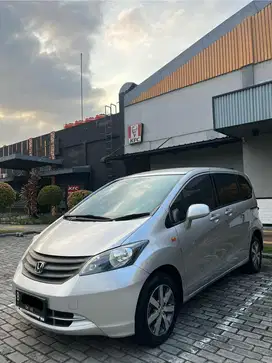 Honda Freed SD 2011