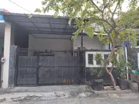 RUMAH NYAMAN DI VILLA INDAH PERMAI BELAKANG SUMAREKON BEKASI