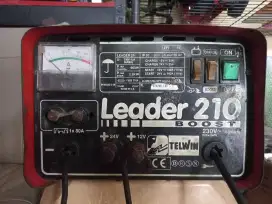 Charger Aki Telwin Leader 210