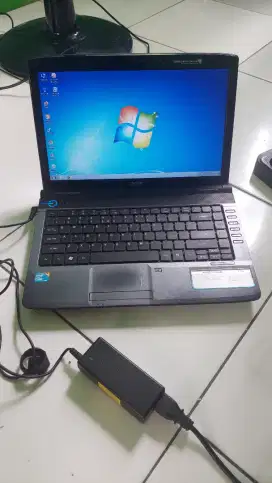 Laptop acer aspire 4740