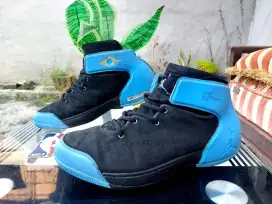 Sepatu Basket Nike Air Jordan Carmelo vintage size 45