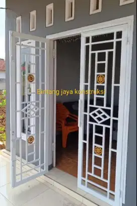 Pintu teralis pengaman