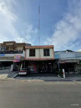 Dijual Ruko Komersial 2 Lantai Manukan Lor Siap Pakai Kosongan