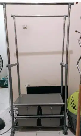 Rak Pakaian Krisbow