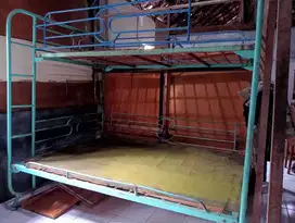 Ranjang Tidur Tingkat Besi
