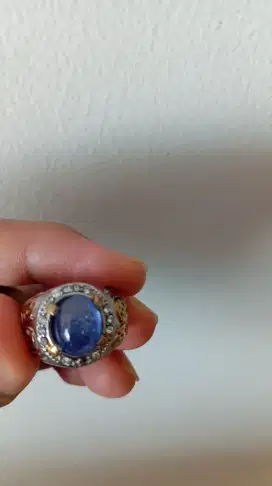 Kesukaan Cincin Permata Blue Sapphire Ikatan Titanium