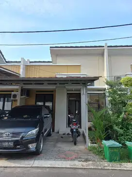 DISEWAKAN RUMAH PERTAHUN/PER 3 BULAN DI GALUH MAS, KARAWANG