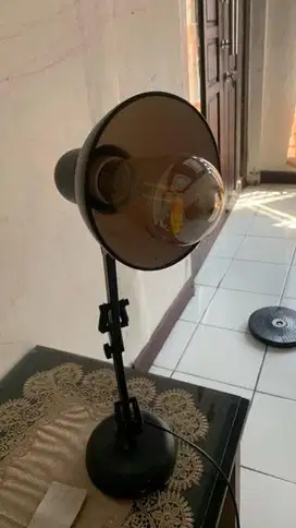 Lampu belajar estetik