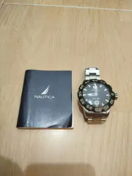 Jam tangan pria Nautica A18622G original
Belum pernah service