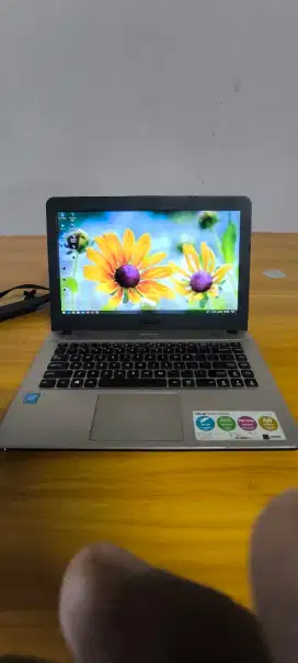Dijual Laptop Asus