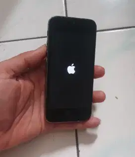iPhone 5 minus mentok logo