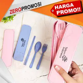 Sendok Garpu Sumpit Set Alat Makan Plastik Box Penyimpanan