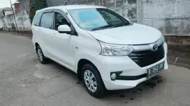 Avanza E 2016 At putih