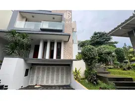 Disewakan Townhouse 2Kav, 3Lt area Pejaten Kemang Furnnished