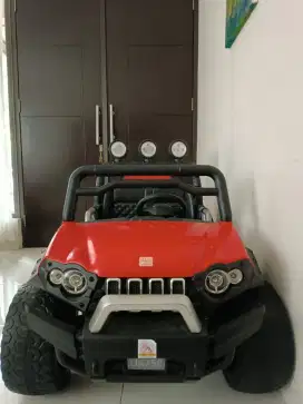 Mobil aki jeep unikid