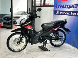 Honda Revo Fit Fi 110cc Th. 2023 km 1Rb Anugerah Motor Pucang