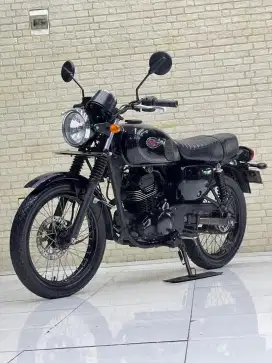 Limited edition!! Kawasaki w175 black style 2021 super mulus