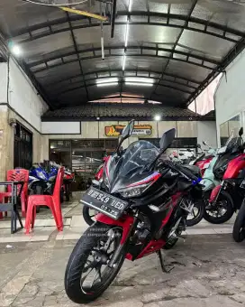 Honda CBR 150 R 2020