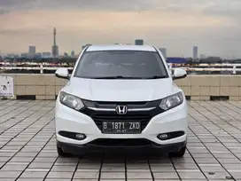 Hrv S CVT 2016 Putih Orchid Mutiara , good condition !