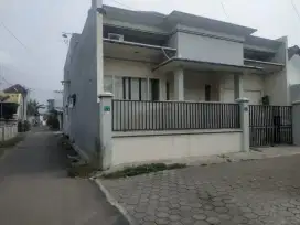 Dijual Rumah Pribadi Tengah Kota Jombang