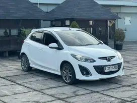 Dp15 Mazda 2 R AT Putih 2013 2012 2011