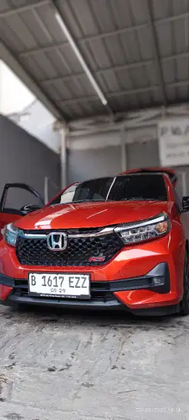 HONDA BRIO RS CVT 2024 KM 10Ribuan