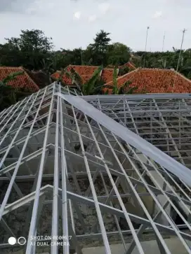 Bongkar pasang atap baja ringan & plafon pvc terpasang
