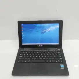 Laptop Asus X200MA