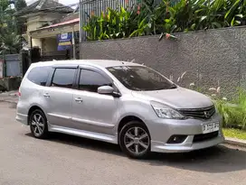 nissan grand livina XV at matic 2017 silver mulus bandung