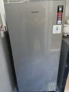 Dijual kulkas polytron belleza 180 lt