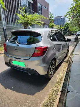 Honda Brio RS AT 2018 Tangan Pertama Pajak Hidup