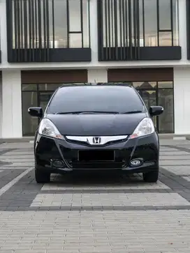 Jazz S 2013 hitam