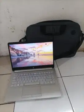 Hp 14s | Amd A4-9125 | 4GB/1000GB | mulus
