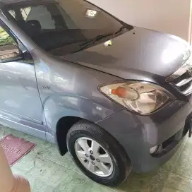 Dijual avanza 1.3 G A/T 2011 warna grey kondisi istimewa
