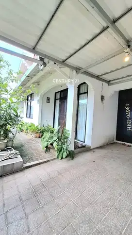 Dijual CEPAT rumah di Bintaro dekat dengan Jakarta Selatan