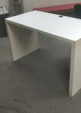 Di jual meja kantor