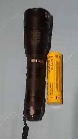 Senter nitecore mh25s ori