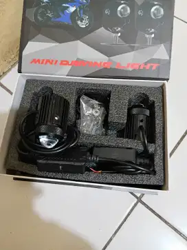 Lampu tembak anti embun