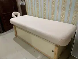 Lemari Kasur Spa Informa Baru. Mulus No Minus