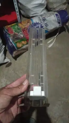 Fusher rokok akrilik