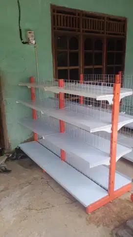 Rak besi untuk toko. Rak tengah 800.000