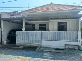 Jual rumah pojok ( hook )