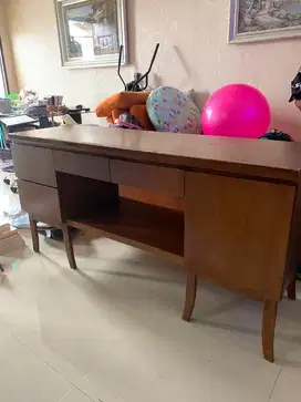 Meja Buffet TV Kayu. Mulus No Minus