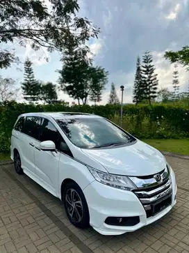 Odyssey E Prestige 2015 Alphard Vellfire Voxy Serena