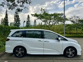 Odyssey E Prestige 2015 Alphard Vellfire Voxy Serena