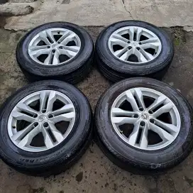 Velg dan ban r17 nissan xtrail cocok buat serena juke