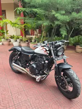 Dijual cepat motor custom ER6F, 650cc  minat dm aja, lgs diskusi harga