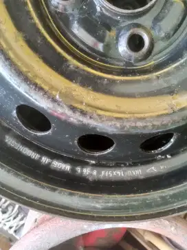 Velg besi masih bagus . Bisa lihat and recheck dilokasi