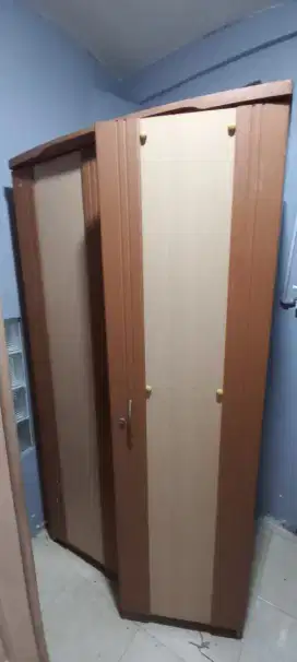 DiJual cepat  lemari kayu