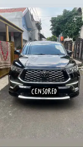 Innova Zenix extra low KM (13K)